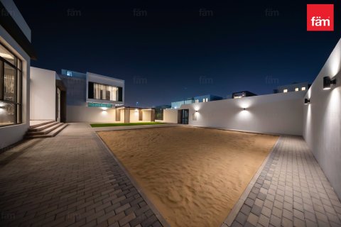 Villa in Al Barsha, Dubai 4 bedrooms, 929 sq.m. № 137891 - photo 5