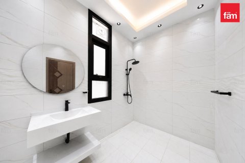 Villa in Al Barsha, Dubai 4 bedrooms, 929 sq.m. № 137891 - photo 9