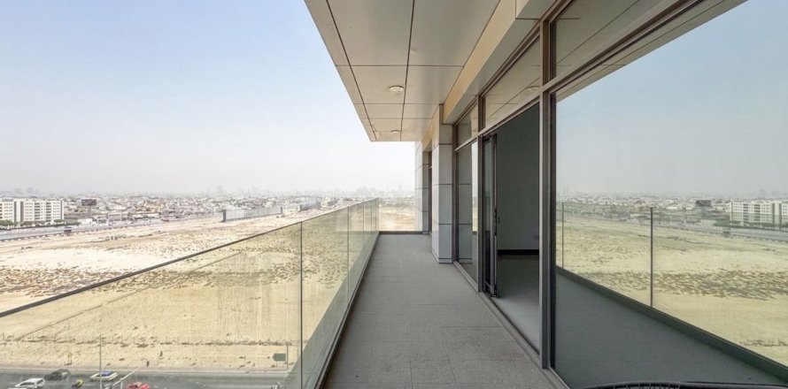 Appartement à Dubai, 2 chambres, 144 m², № 111437