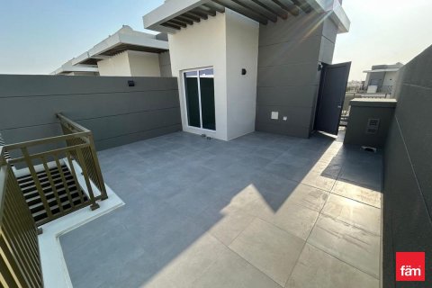 Townhouse in Dubai 3 bedrooms, 112.2 sq.m. № 111427 - photo 2