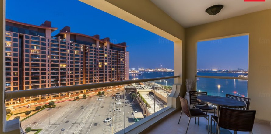 Appartement à Palm Jumeirah, Dubai, 2 chambres, 155.2 m², № 111428