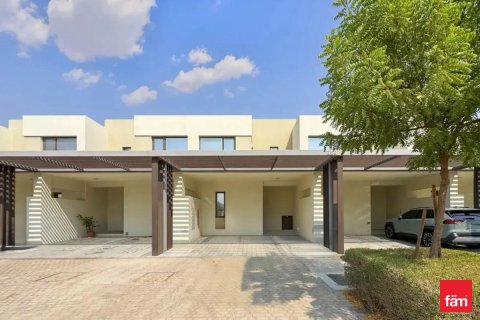 Villa in Dubai 3 bedrooms, 137.7 sq.m. № 109155