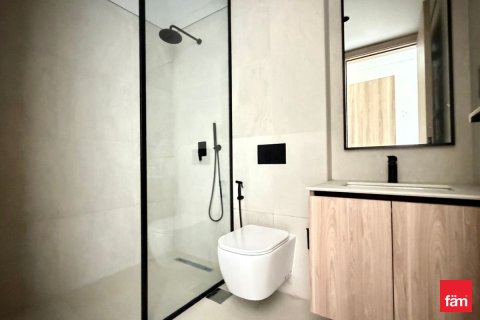 Apartment in Dubai Studio City, Dubai 2 bedrooms, 117.1 sq.m. № 109222 - photo 13