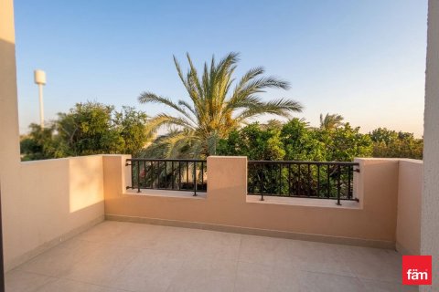 Townhouse in Dubai 3 bedrooms, 231.3 sq.m. № 109154 - photo 15