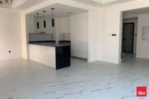 Townhouse in Dubai 4 bedrooms, 295 sq.m. № 113013