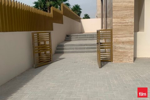 Townhouse in Dubai 4 bedrooms, 295 sq.m. № 113013 - photo 11