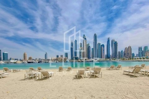 Apartment in EMAAR Beachfront, Dubai Harbour, Dubai 2 bedrooms, 120 sq.m. № 38752 - photo 4