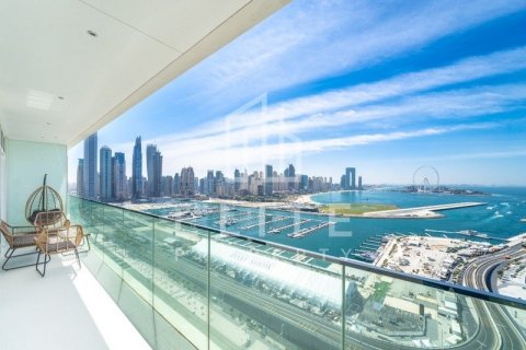 Apartment in EMAAR Beachfront, Dubai Harbour, Dubai 2 bedrooms, 120 sq.m. № 38752 - photo 1