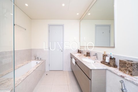 Apartment in Forte, Downtown Dubai (Downtown Burj Dubai), Dubai 3 bedrooms, 146 sq.m. № 45507 - photo 13
