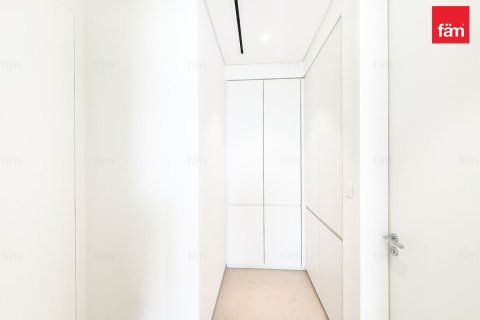 Apartment in Dubai 4 bedrooms, 331.1 sq.m. № 89229 - photo 4