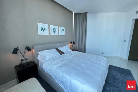 Снять в аренду квартиру в Бизнес-Бэе, Дубай: 2 спальни, 111.5м², № 112427 - фото 2