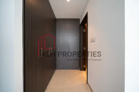 Apartment in Downtown Dubai (Downtown Burj Dubai), Dubai 3 bedrooms, 164 sq.m. № 92850 - photo 17