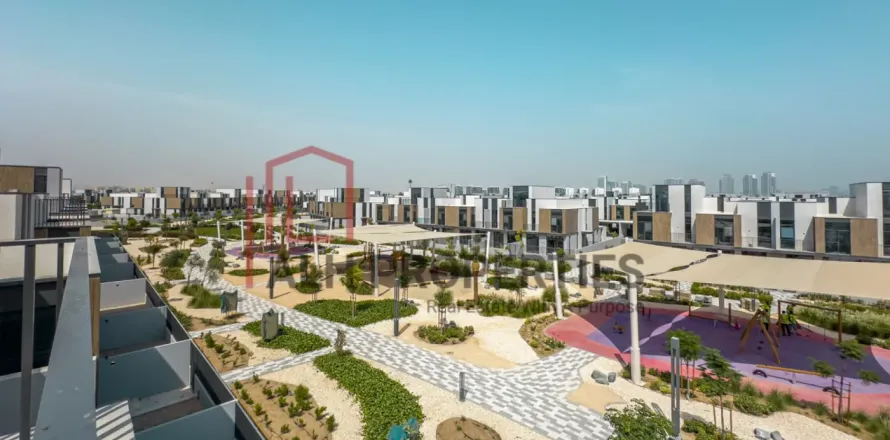 تاون هاوس في مُدُنْ, دبي 3 غرف نوم, 168 م² رقم 92845