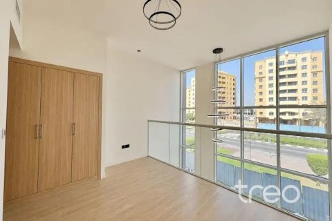 Villa in Dubai 4 bedrooms, 263.19 sq.m. № 136264 - photo 13