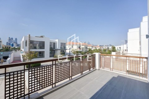 Купить виллу в District One, Мохаммед Бин Рашид Сити, Дубай: 6 спален, 924м², № 134939 - фото 12