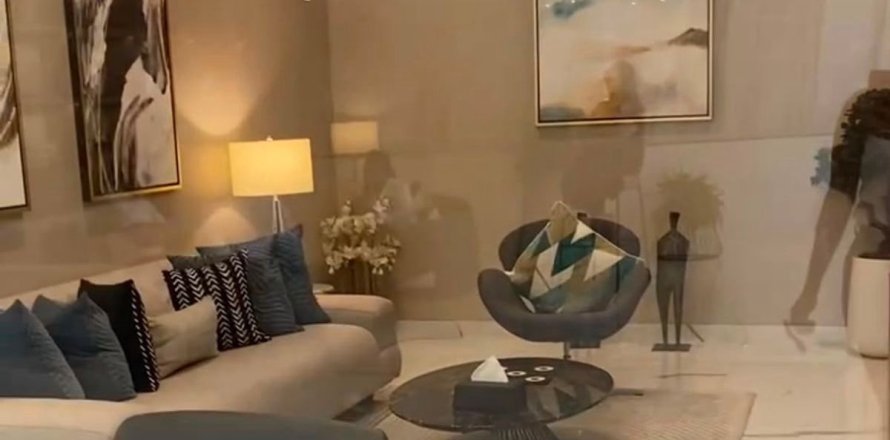 Apartment in Dubai 1 bedroom, 84.7 sq.m. № 123365