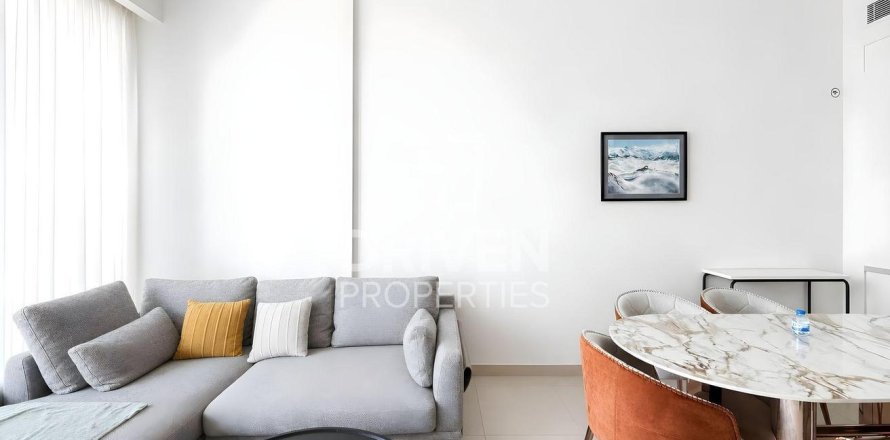 Apartment in Al Wasl, Dubai 3 bedrooms, 162.12 sq.m. № 128492