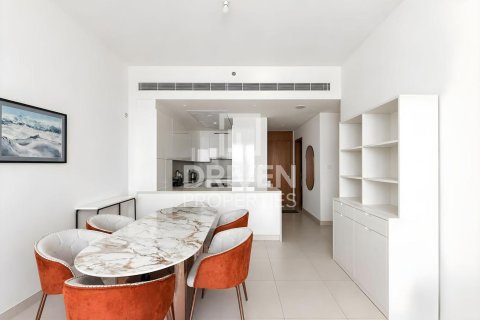 Apartment in Al Wasl, Dubai 3 bedrooms, 162.12 sq.m. № 128492 - photo 2