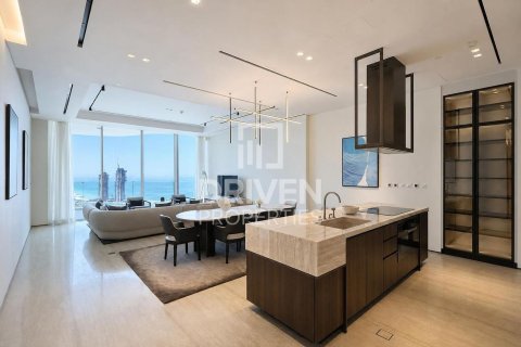 Apartment in Jumeirah Beach Residence, Dubai 3 bedrooms, 297.48 sq.m. № 128488 - photo 2