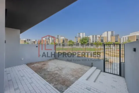 Townhouse in Mudon, Dubai 3 bedrooms, 168 sq.m. № 92765 - photo 29