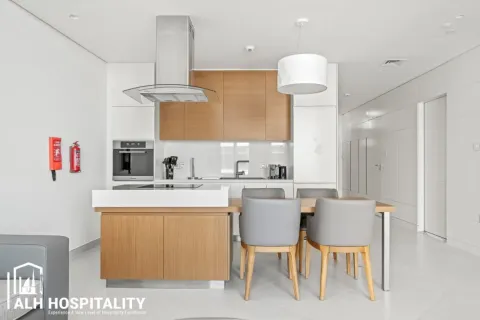 Hotel Apartment in Deira, Dubai 1 bedroom, 102 sq.m. № 92767 - photo 12