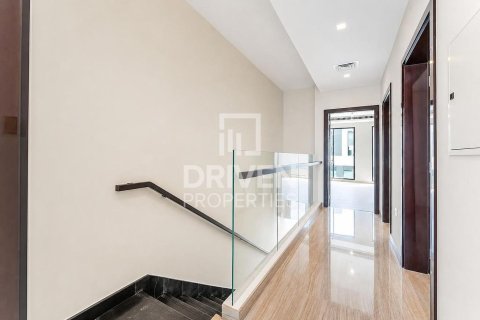 Townhouse in Trump Estates, DAMAC Hills (Akoya by DAMAC), Dubai 4 bedrooms, 180.05 sq.m. № 134240 - photo 12