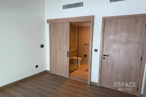 Adosado en Damac Lagoons, Dubai, 4 dormitorios, 212 m², № 122320 - foto 13