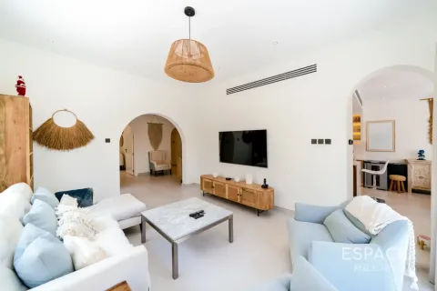 Villa en Springs 12, The Springs, Dubai, 3 dormitorios, 281 m², № 122321 - foto 3