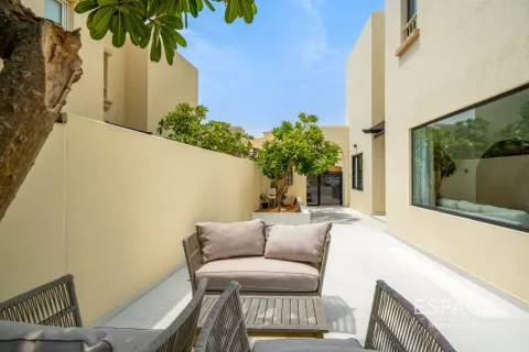 Villa en Springs 12, The Springs, Dubai, 3 dormitorios, 281 m², № 122321 - foto 20
