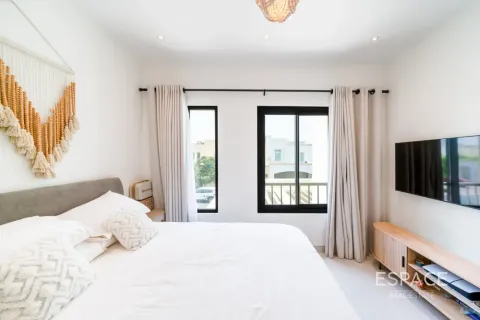 Villa en Springs 12, The Springs, Dubai, 3 dormitorios, 281 m², № 122321 - foto 14