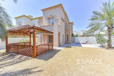 Villa en The Springs, Dubai, 3 dormitorios, 245 m², № 122318