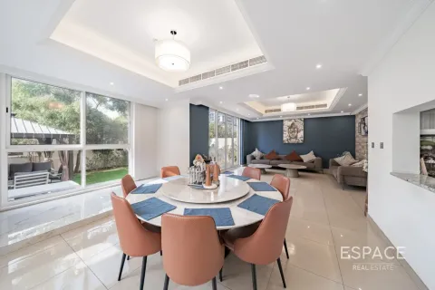 Villa en Al Furjan, Dubai, 4 dormitorios, 378 m², № 122319 - foto 6