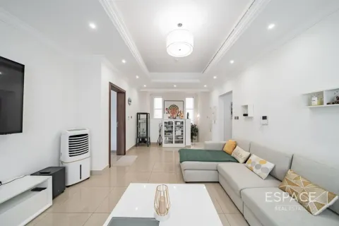 Villa en Al Furjan, Dubai, 4 dormitorios, 378 m², № 122319 - foto 16