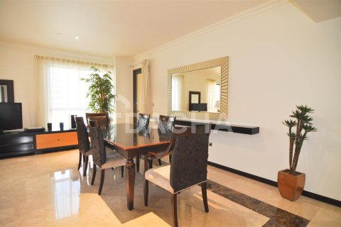 Apartamento en Jumeirah Beach Residence, Dubai, 4 dormitorios, 288.5 m², № 6646 - foto 5