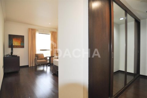 Apartamento en Jumeirah Beach Residence, Dubai, 4 dormitorios, 288.5 m², № 6646 - foto 16