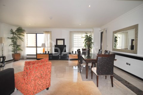 Apartamento en Jumeirah Beach Residence, Dubai, 4 dormitorios, 288.5 m², № 6646 - foto 4