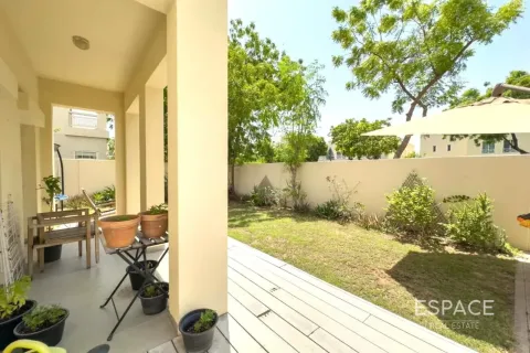Villa en The Lakes, Dubai, 3 dormitorios, 243 m², № 122311 - foto 4