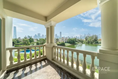 Villa en Jumeirah Islands, Dubai, 5 dormitorios, 520 m², № 122314 - foto 5