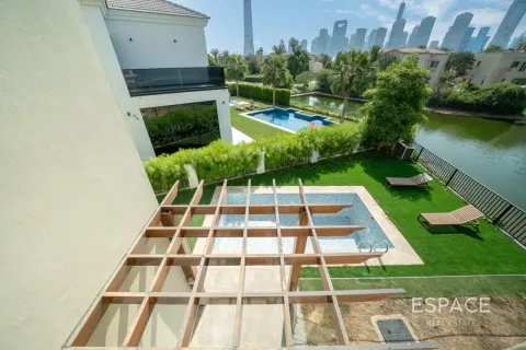 Villa en Jumeirah Islands, Dubai, 5 dormitorios, 520 m², № 122314 - foto 4