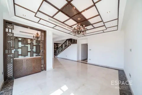 Villa en Jumeirah Islands, Dubai, 5 dormitorios, 520 m², № 122314 - foto 17