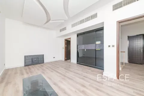 Villa en Meadows, Dubai, 5 dormitorios, 373 m², № 122313 - foto 7