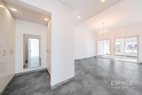 Villa en Jumeirah Village Triangle, Dubai, 3 dormitorios, 362 m², № 122317 - foto 10