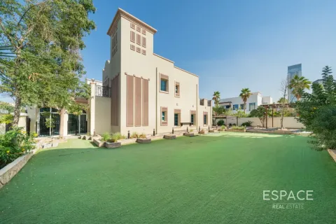 Villa en Jumeirah Village Triangle, Dubai, 3 dormitorios, 362 m², № 122317 - foto 3