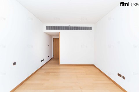 Apartment in Dubai 3 bedrooms, 250.7 sq.m. № 23073 - photo 11