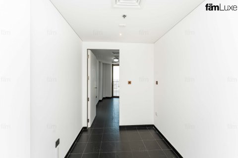 Apartment in Dubai 3 bedrooms, 250.7 sq.m. № 23073 - photo 6