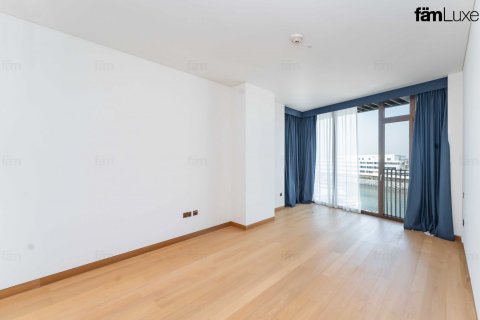 Apartment in Dubai 3 bedrooms, 250.7 sq.m. № 23073 - photo 19