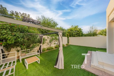 Townhouse in Reem, Dubai 3 bedrooms, 272 sq.m. № 13428 - photo 7