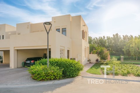 Townhouse in Reem, Dubai 3 bedrooms, 272 sq.m. № 13428 - photo 1