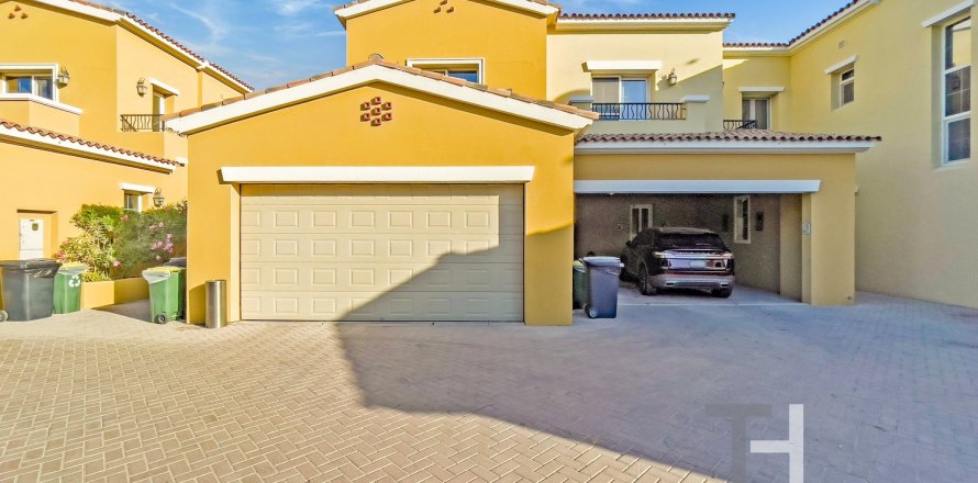 Villa in Arabian Ranches, Dubai 2 bedrooms, 203 sq.m. № 13420