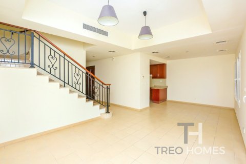 Villa in Arabian Ranches, Dubai 2 bedrooms, 203 sq.m. № 13420 - photo 5